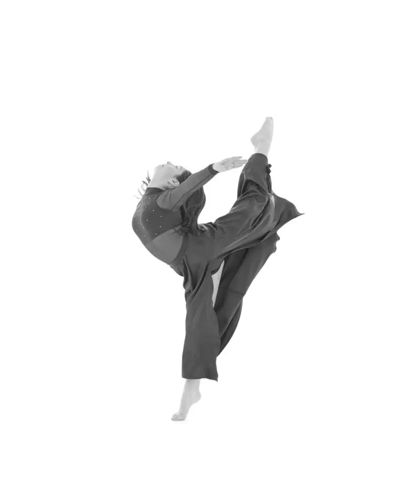 dance student from northshore academy of dance recital photo shoot with bellus photography